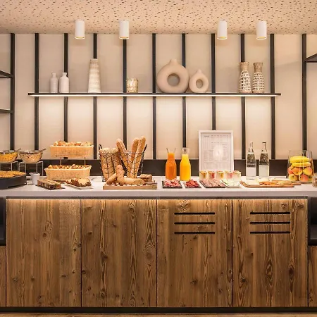 Hotel Mercure Centre 4*