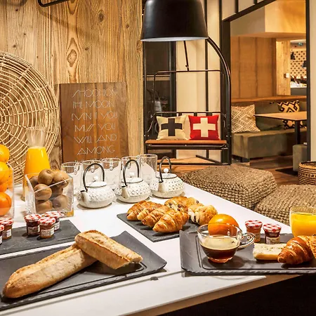 Mercure Centre Hotel 4*
