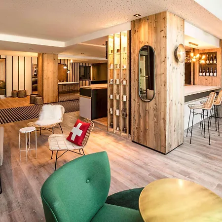 Mercure Centre Hotel 4*