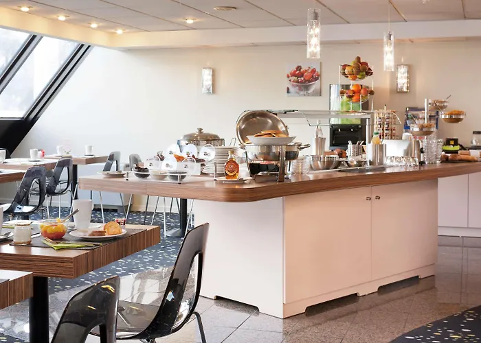 Mercure Centre Hotel 4*
